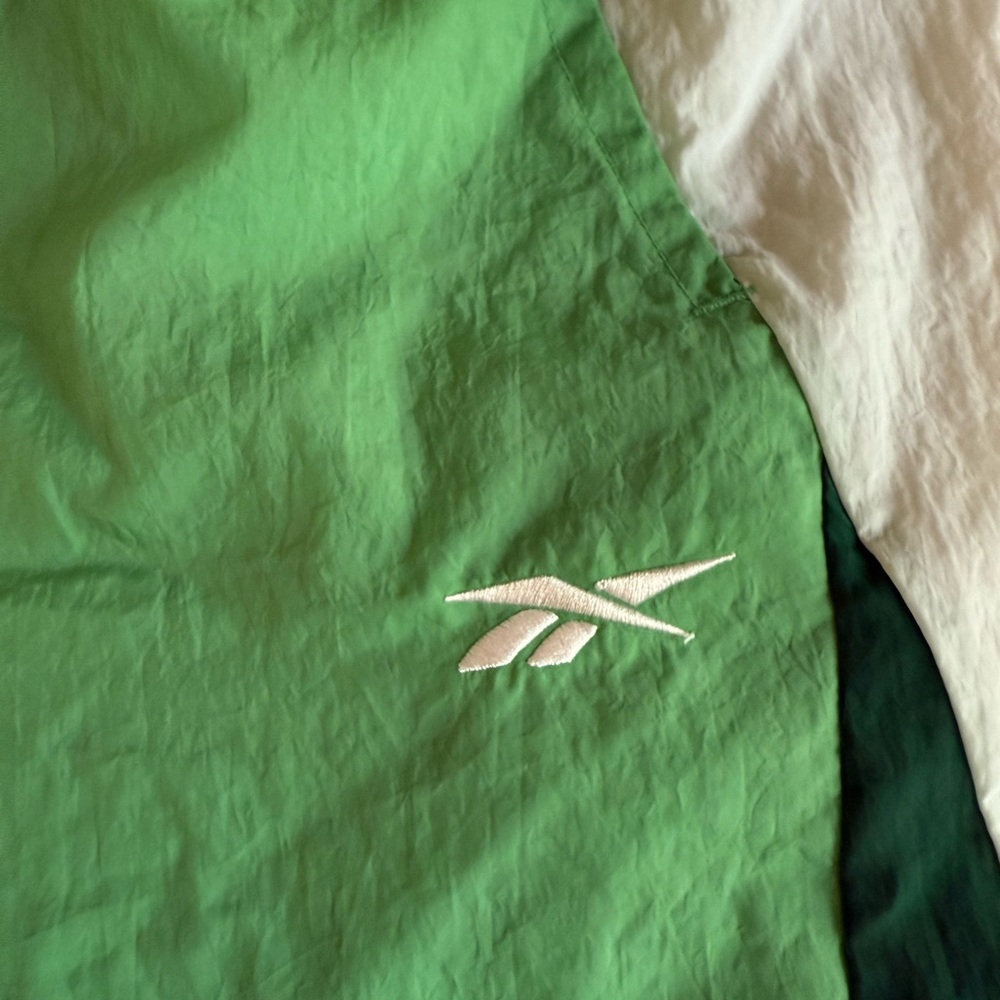 Collectible 80/90s Reebok Women's Green Joggers with White and Dark Green - Picture 2 of 7